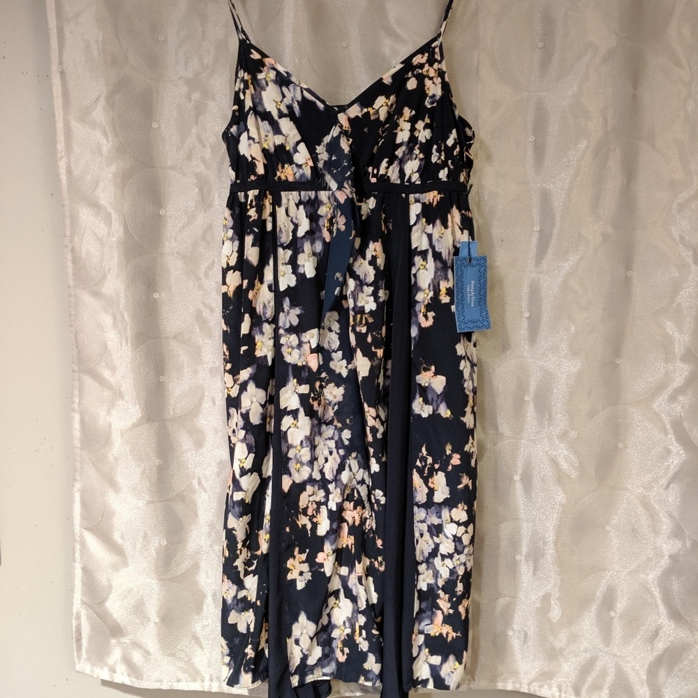 Nwt Simply Vera floral empire waist dress